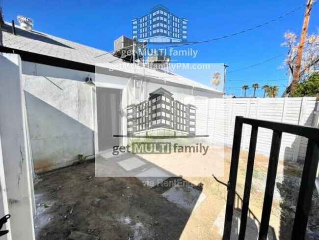 Building Photo - 1402 E McKinley St