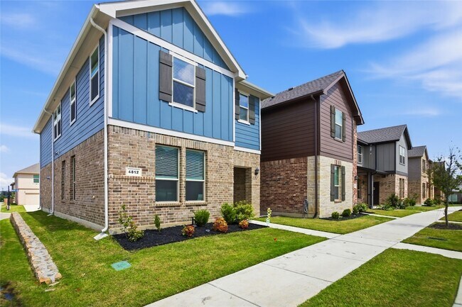 Building Photo - 4812 Foundation St