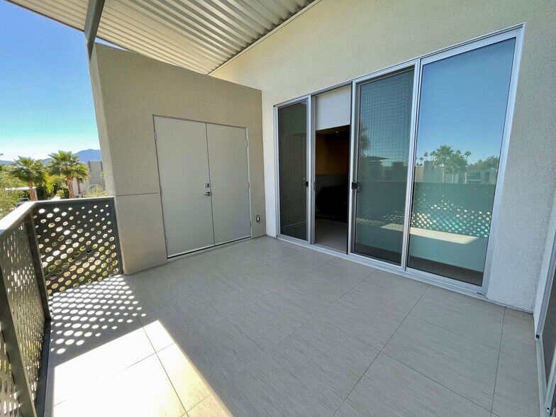 Outdoor Patio off of Living Room - 112 The Riv