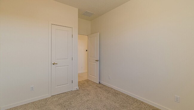 Building Photo - New Home In Santa Fe  !!!!!