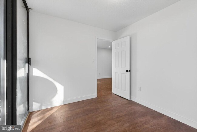 Building Photo - 16 S Van Dorn St