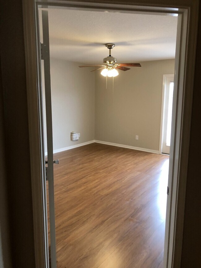 Building Photo - Luckey Ranch One-Story Home with Flex Room