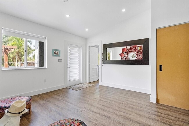 Building Photo - 266 NE 117th St