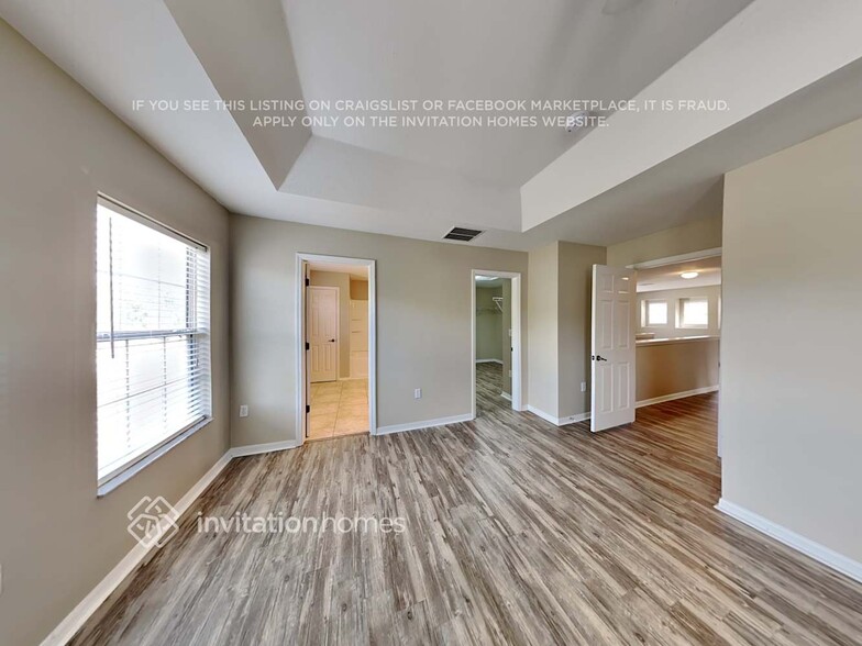 Building Photo - 9605 Simeon Dr