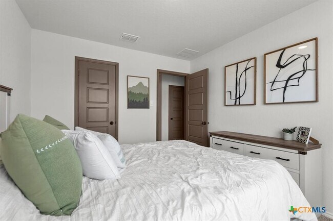 Building Photo - 410 Kayden Pt