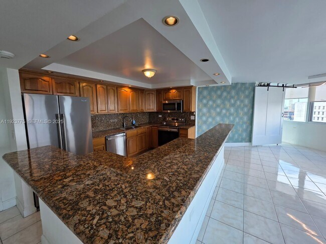 Building Photo - 7135 Collins Ave