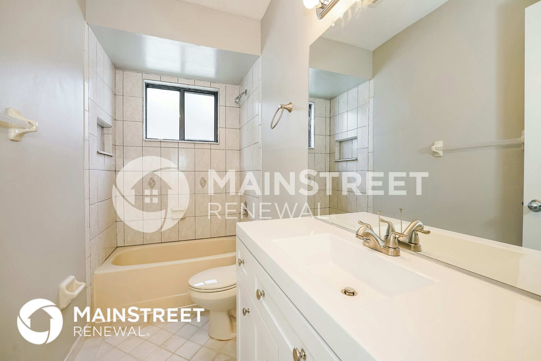 Building Photo - 402 Fleming Ave