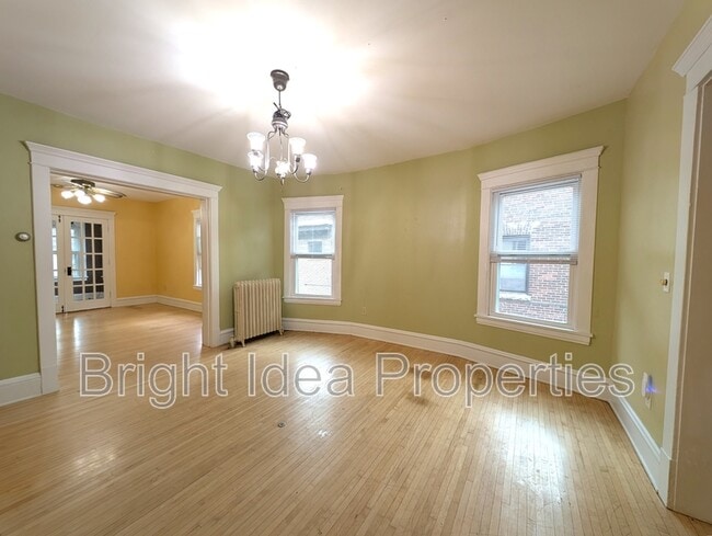 Building Photo - 2104 Emerson Ave S