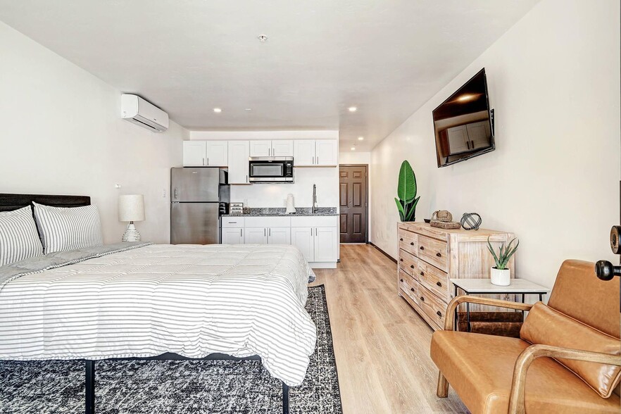 Interior Photo - Panorama