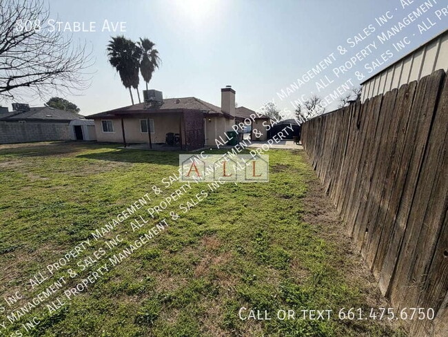 Building Photo - 808 Stable Ave