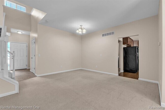 Building Photo - 41590 Mitchell Rd