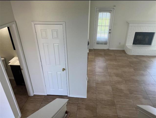 Building Photo - 2400 Rushing Springs Dr