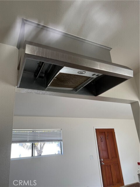 Building Photo - 2103 Harriman Ln
