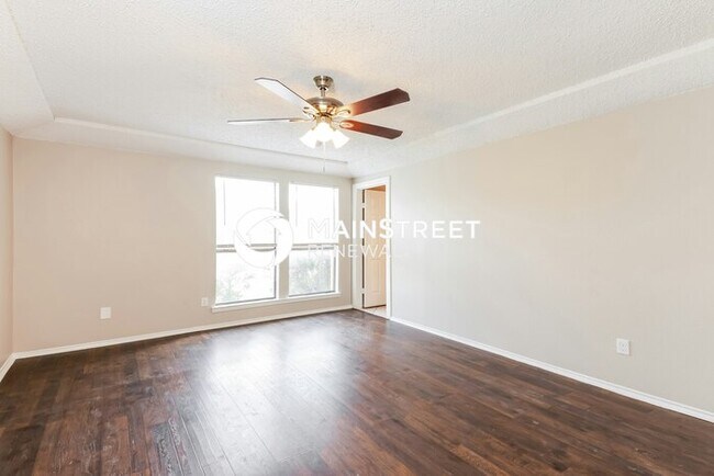 Building Photo - 3 Bedroom Pet-Friendly Home in WATAUGA, TX...