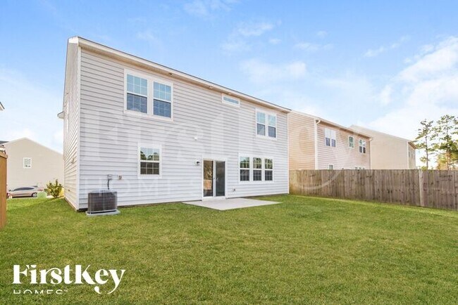 Building Photo - 202 Swamp Creek Ln