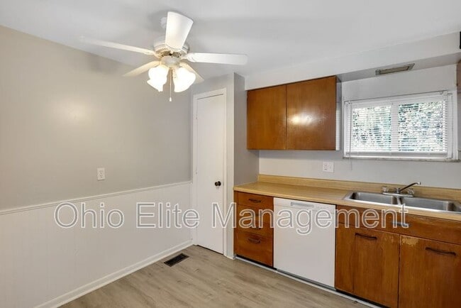 Building Photo - 1029 Binns Blvd