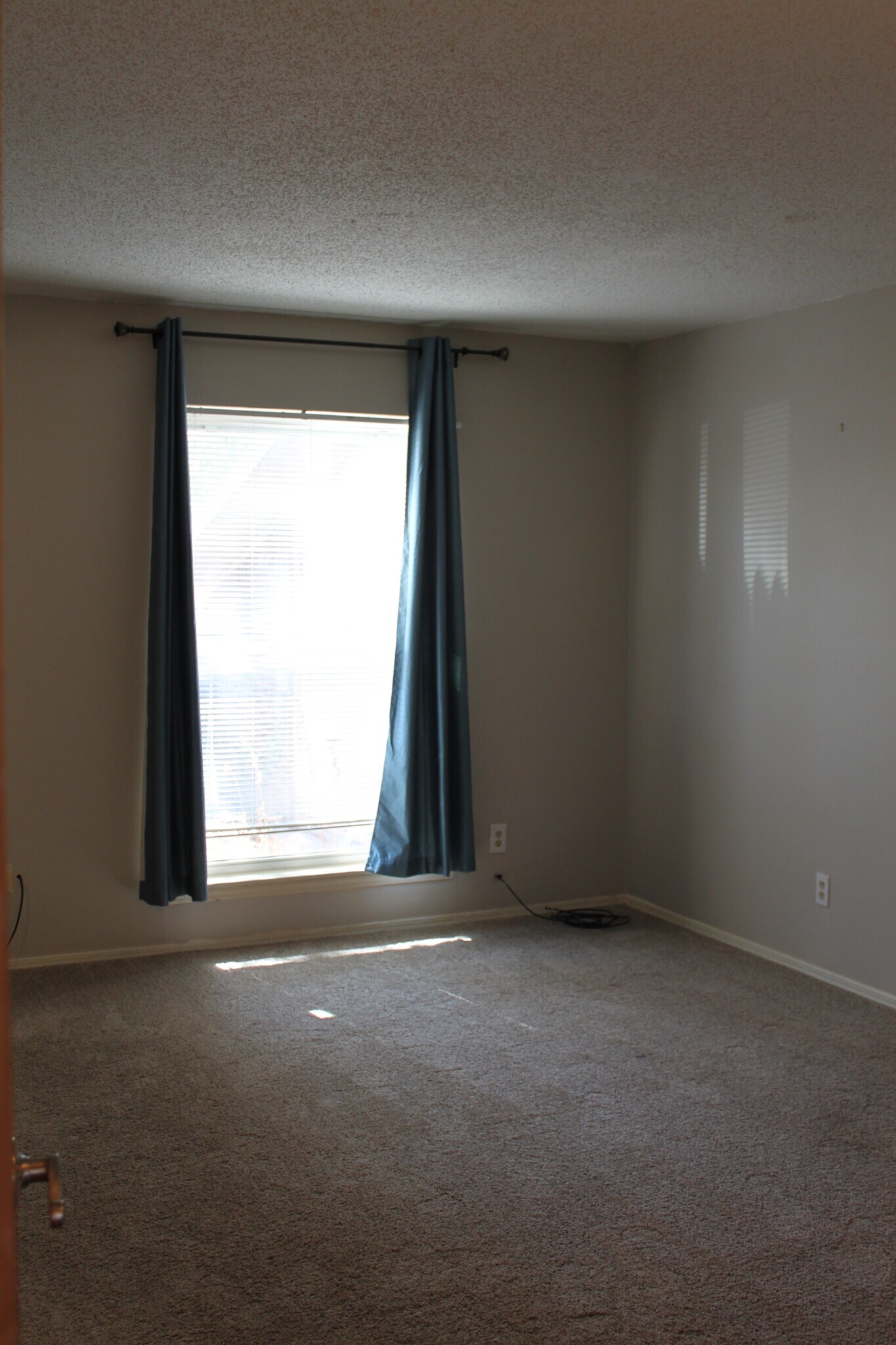 Building Photo - 24 Cherrywood Square