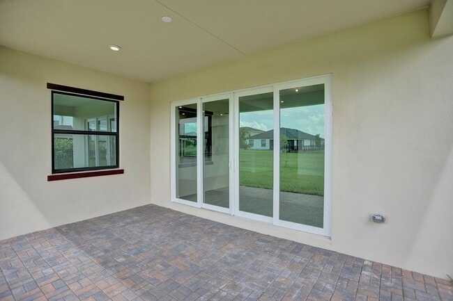 Building Photo - 19411 Broad Shore Walk