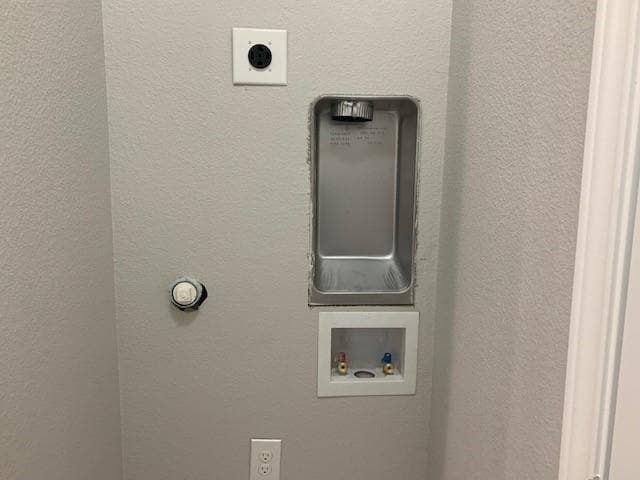 Building Photo - 7503 Novella Dr