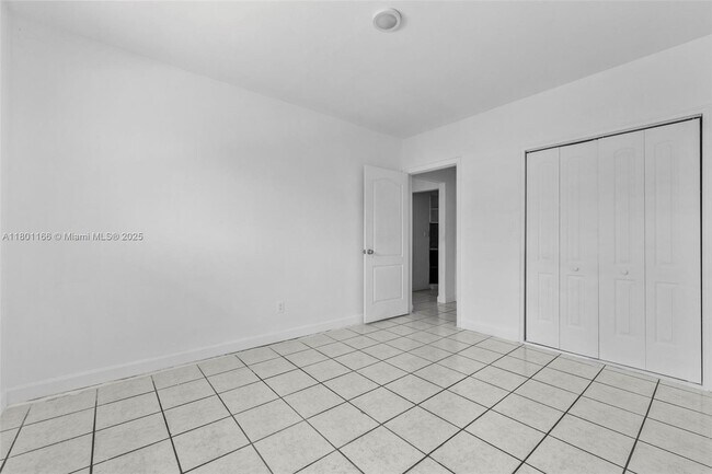 Building Photo - 770 83rd St