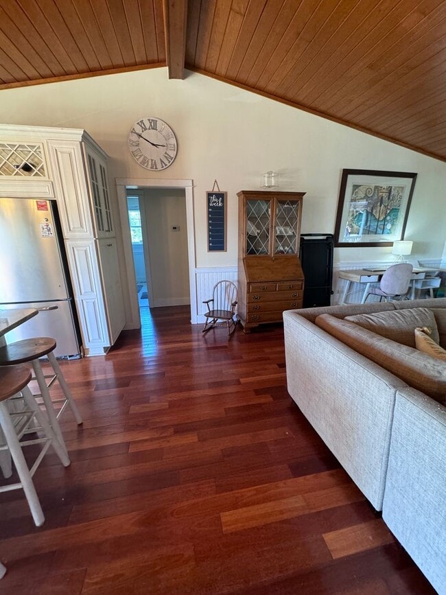 Building Photo - Long term rental in Nags Head