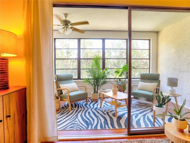 Building Photo - 322 Timber Lake Dr