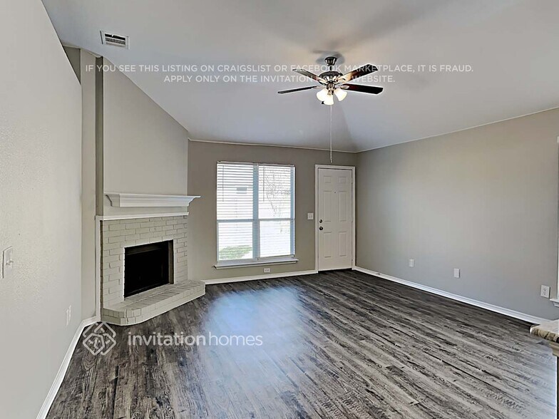 Building Photo - 1625 Lesli Dr