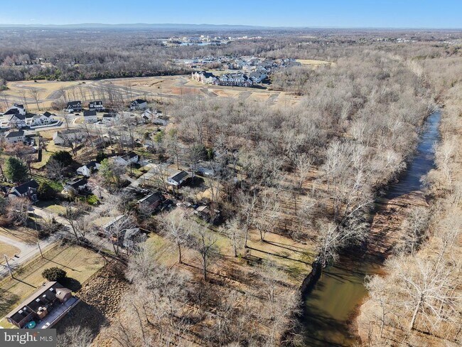 Building Photo - 7409 Lake Dr