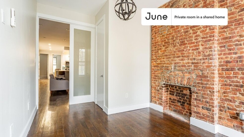 Building Photo - Room in Shared 4 bed/2 bath home