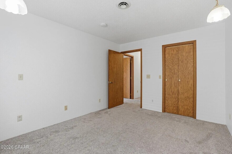 Building Photo - 1703 S 35th St