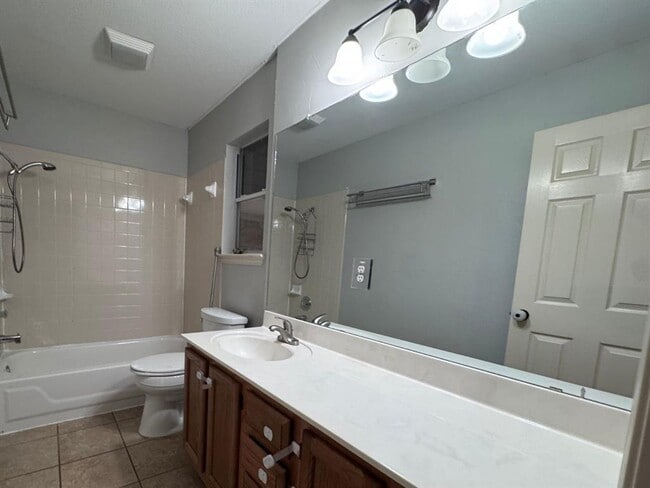 Building Photo - 2605 Grist Ln