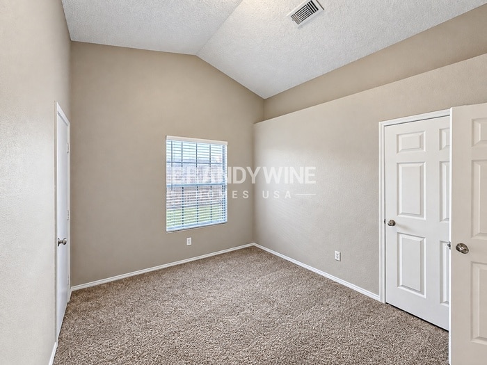 Building Photo - 2616 Harvest Moon Dr