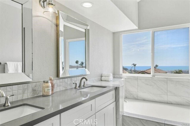 Building Photo - 1008 Calle Venezia