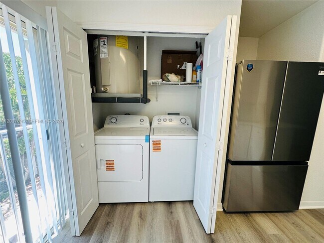 Building Photo - 5705 NW 109th Ave