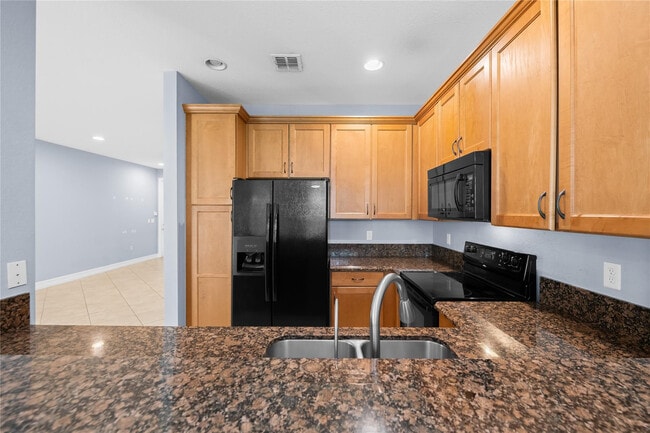 Building Photo - 10810 NW 74th Dr