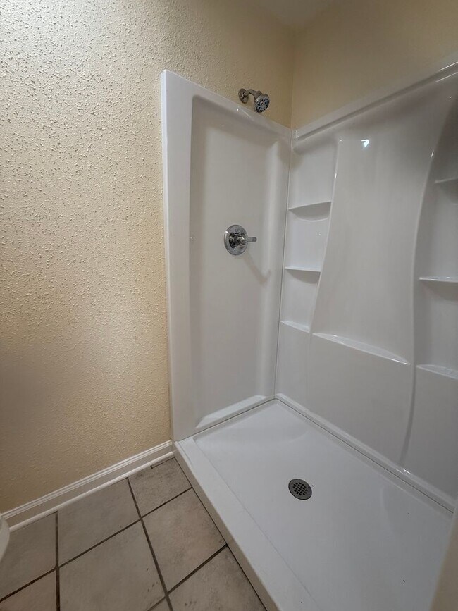 Building Photo - Northwood Village Corner Lot