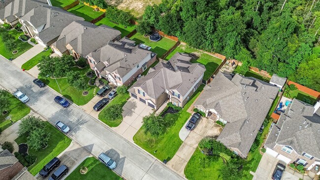 Building Photo - 25214 Evergreen Bend Dr