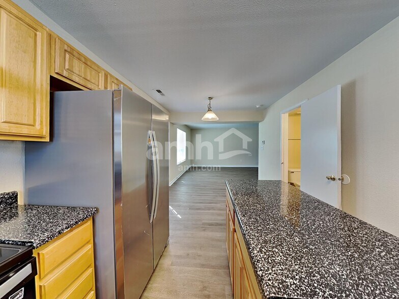 Building Photo - 4007 Steelewater Way