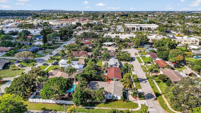 Building Photo - 954 SE 7th St