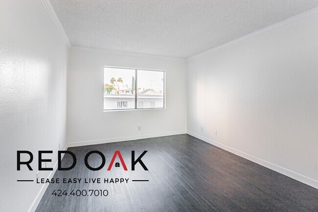 Building Photo - 1522 N Formosa Ave