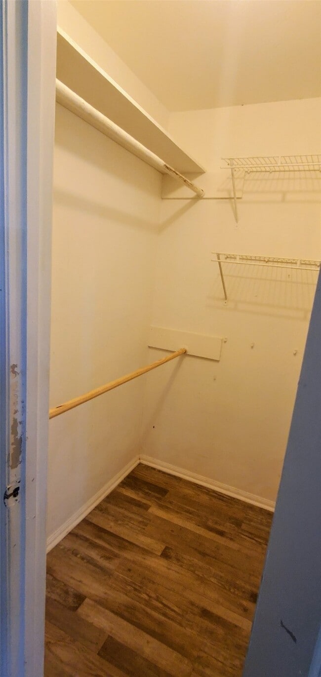 Building Photo - 15414 W Hampton Cir