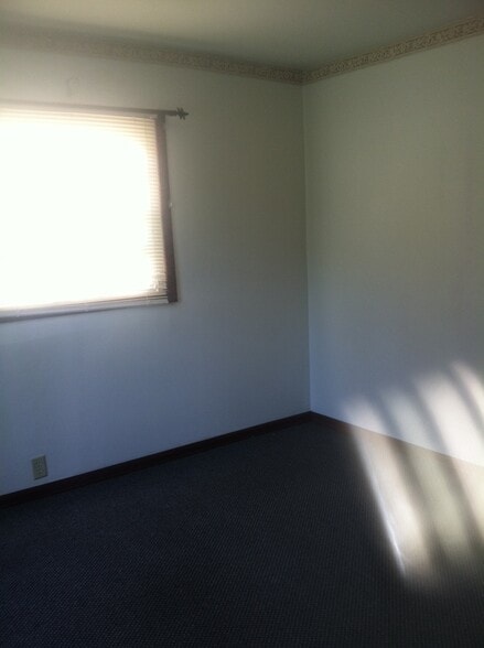 Building Photo - 26A Rochester St