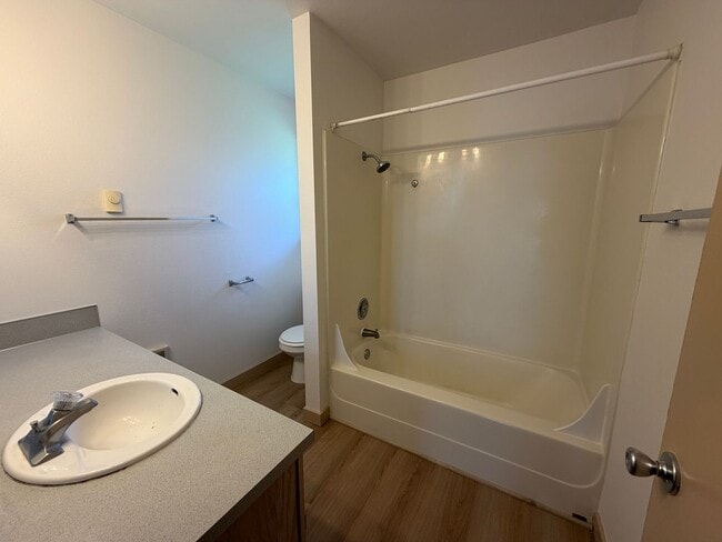 Building Photo - 112