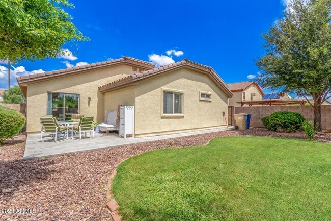 Building Photo - 23875 W La Salle St