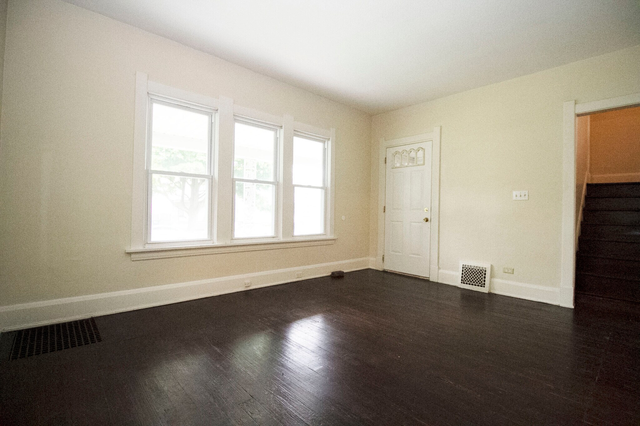 Building Photo - 830 Homer Ave