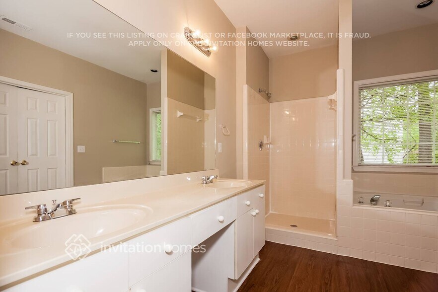 Building Photo - 6401 Stoxmeade Dr