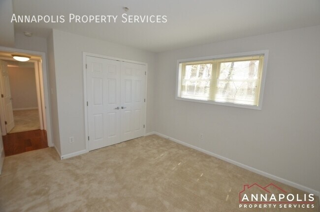 Building Photo - 1117 Primrose Ct