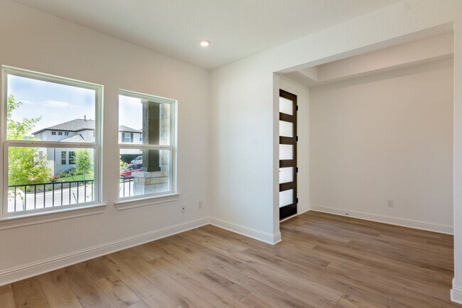 Building Photo - 1040 Villa Rialto View