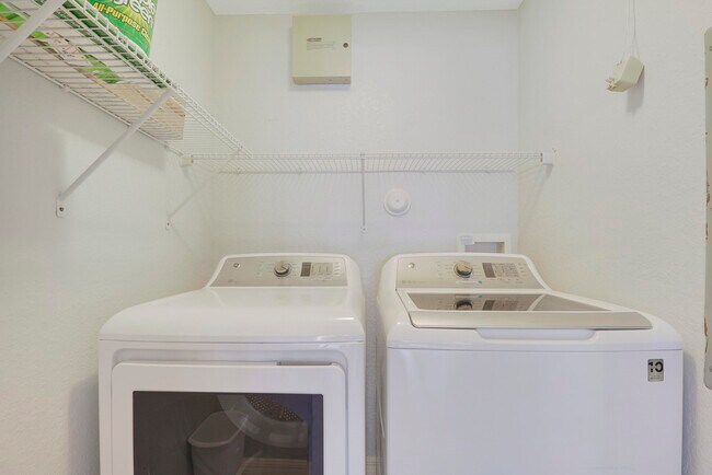 Building Photo - 2730 Anzio Ct
