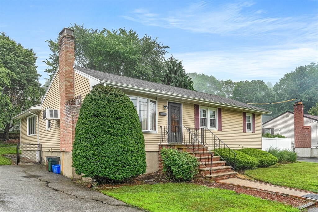 Building Photo - 11 Boline Pl